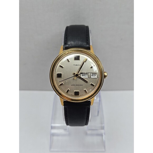 Vintage Timex Marlin Day Date Manual Wind Gold Tone 1975 35mm M27 Runs 26830 - Picture 1 of 13
